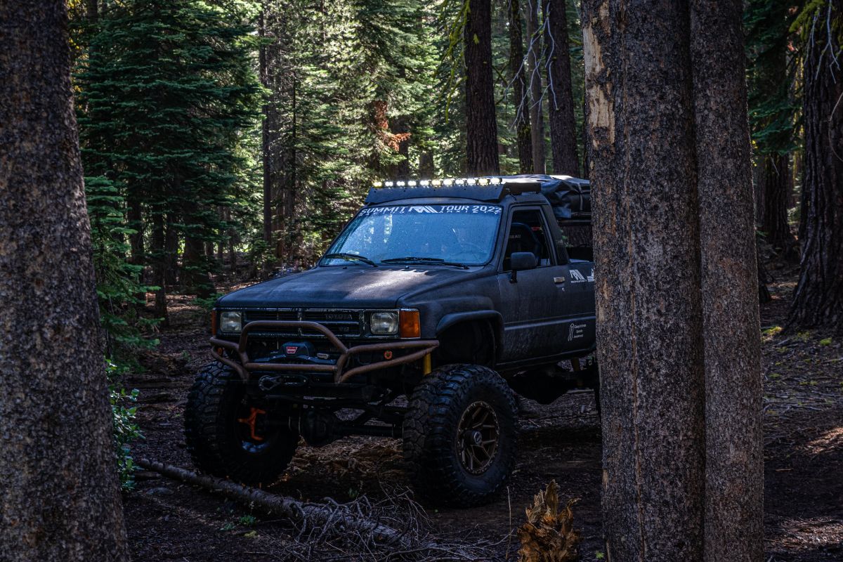 (84-88) 4th Gen Toyota Pickup Roof Rack